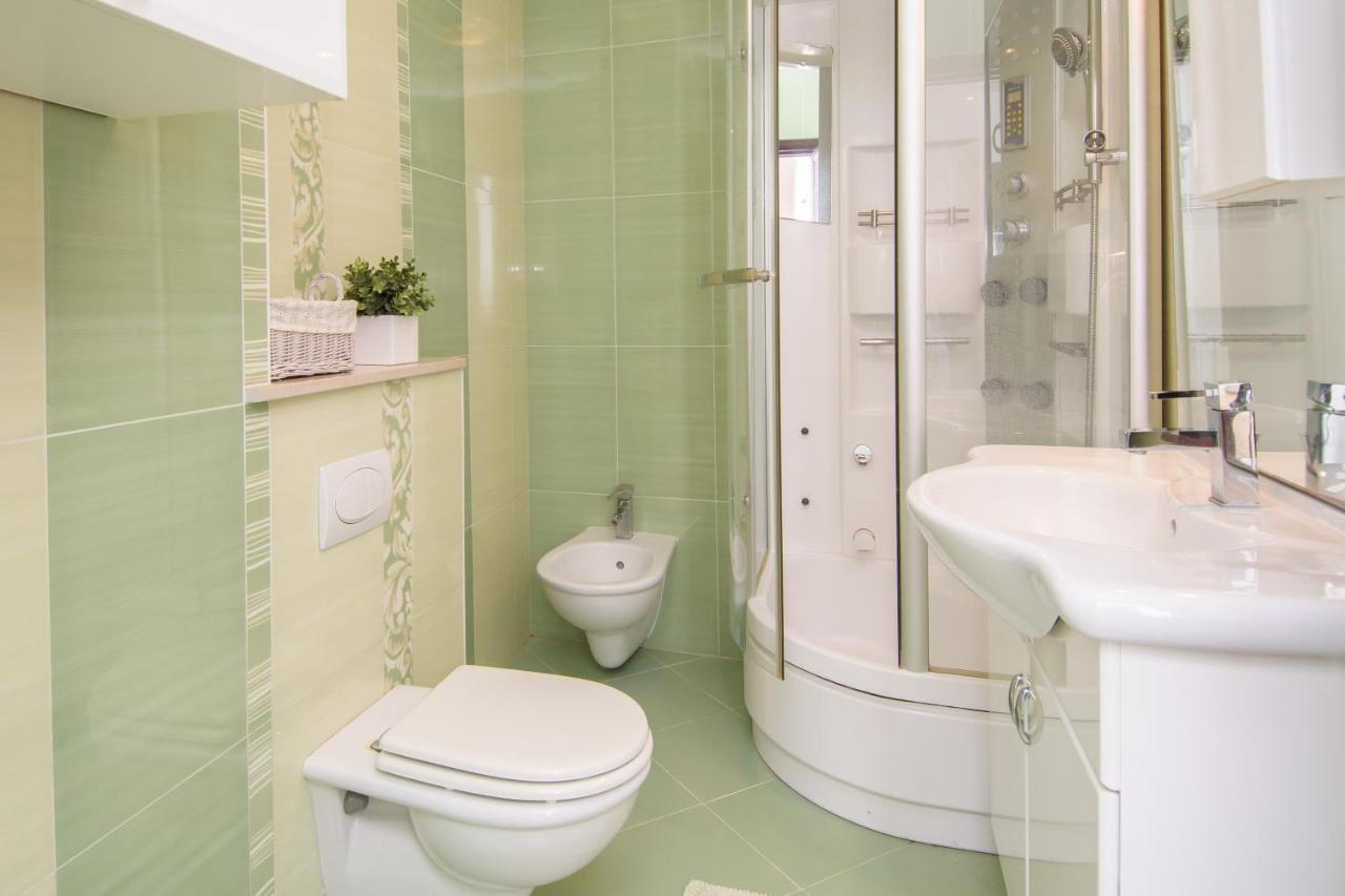 Apartment Stefi Пореч Екстер'єр фото